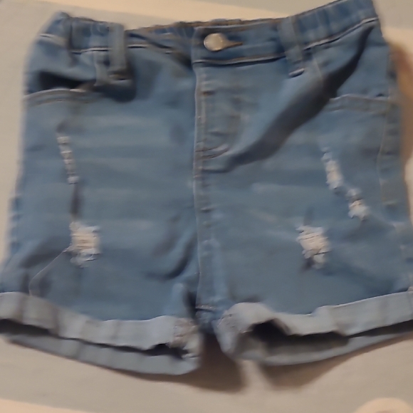 SHEIN Kids Denim and White Shorts Set - Picture 3 of 4